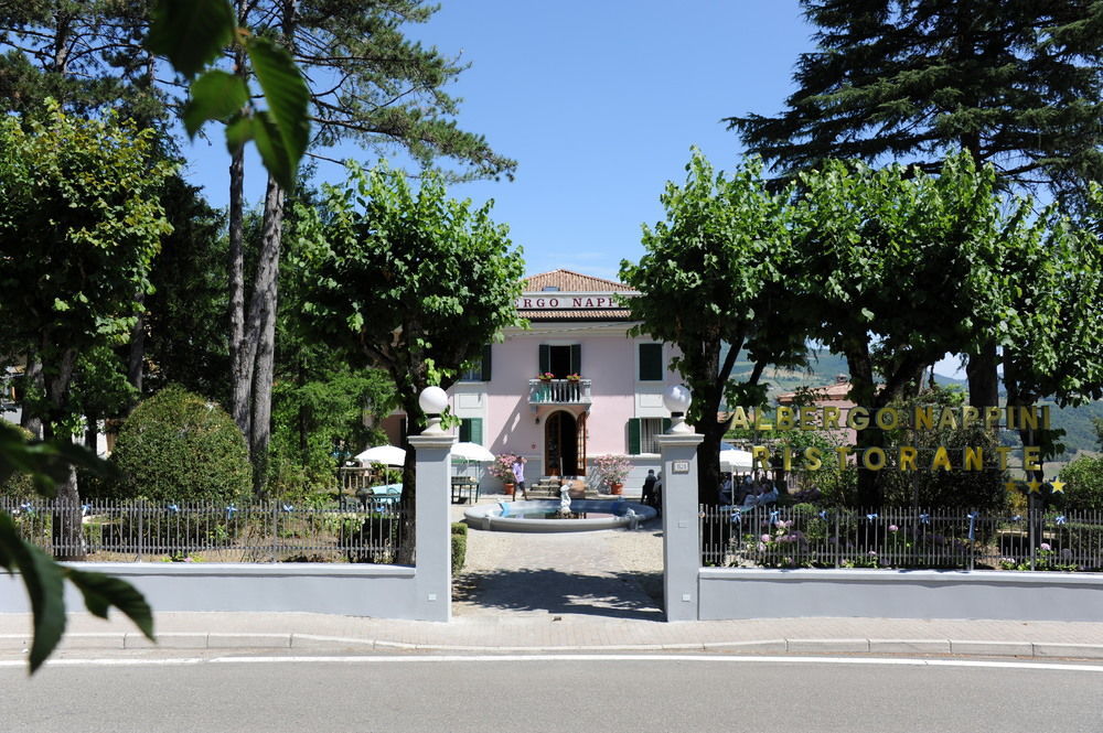 Albergo Nappini Lizzano In Belvedere Esterno foto